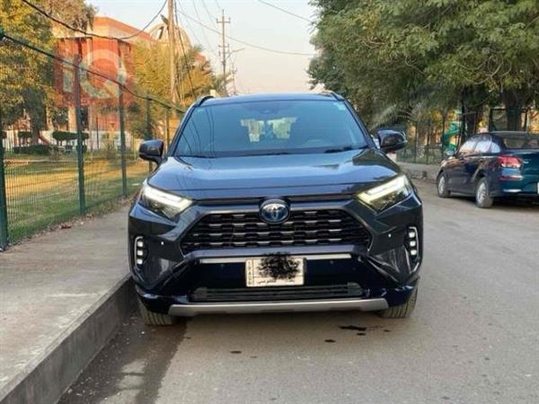 Toyota for sale in Iraq